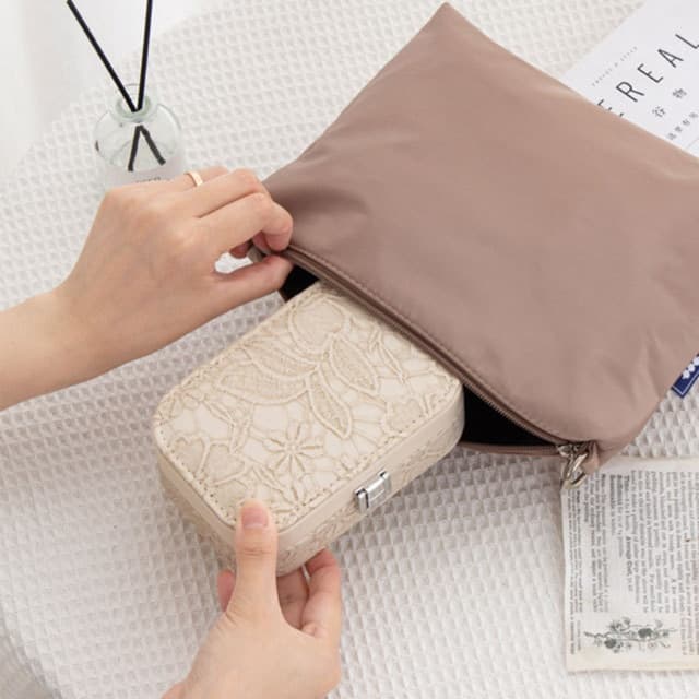 ジュエリーボックス 上品な花柄 布製アクセサリー収納ケース
