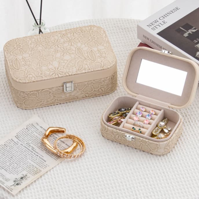 ジュエリーボックス 上品な花柄 布製アクセサリー収納ケース