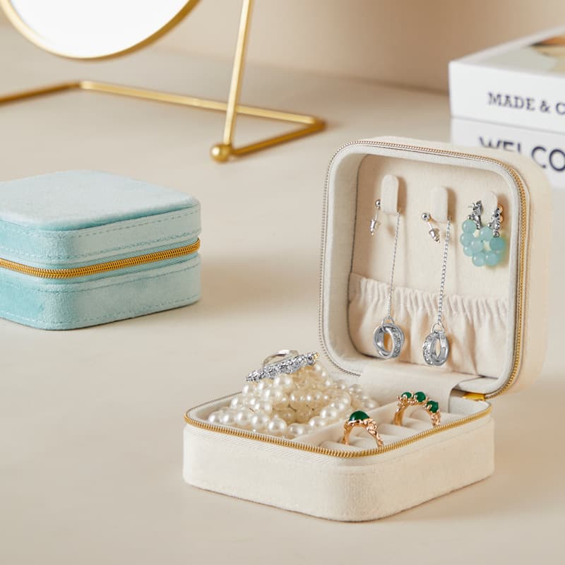 ジュエリーボックス やわらか上品アクセサリー収納